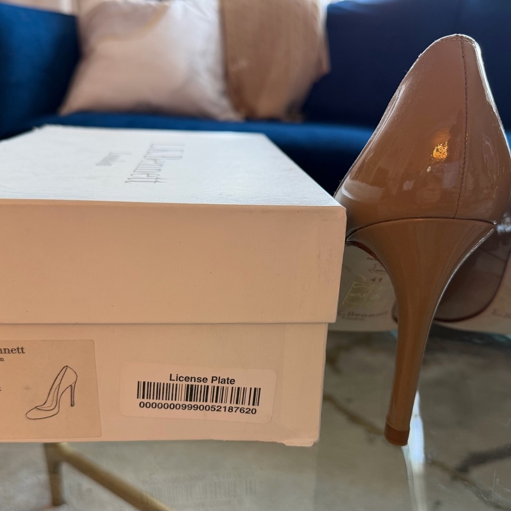L.K. LK Bennett London Shilo Taupe Nude Patent Leather Pumps Heels 41 11 NIB